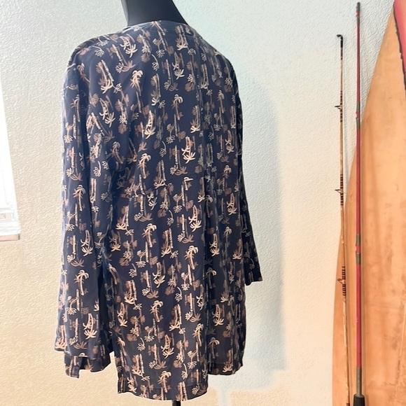 ⭐️VTG Pure Silk,Clio Blouse, Three-Button the Open Front, Excellent Condition,M - Picture 3 of 13